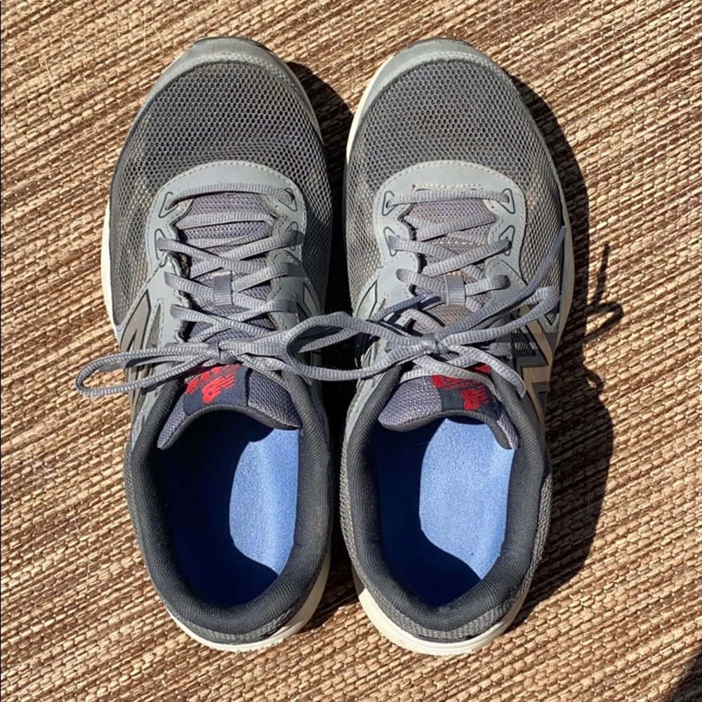 517 New Balance Sneakers